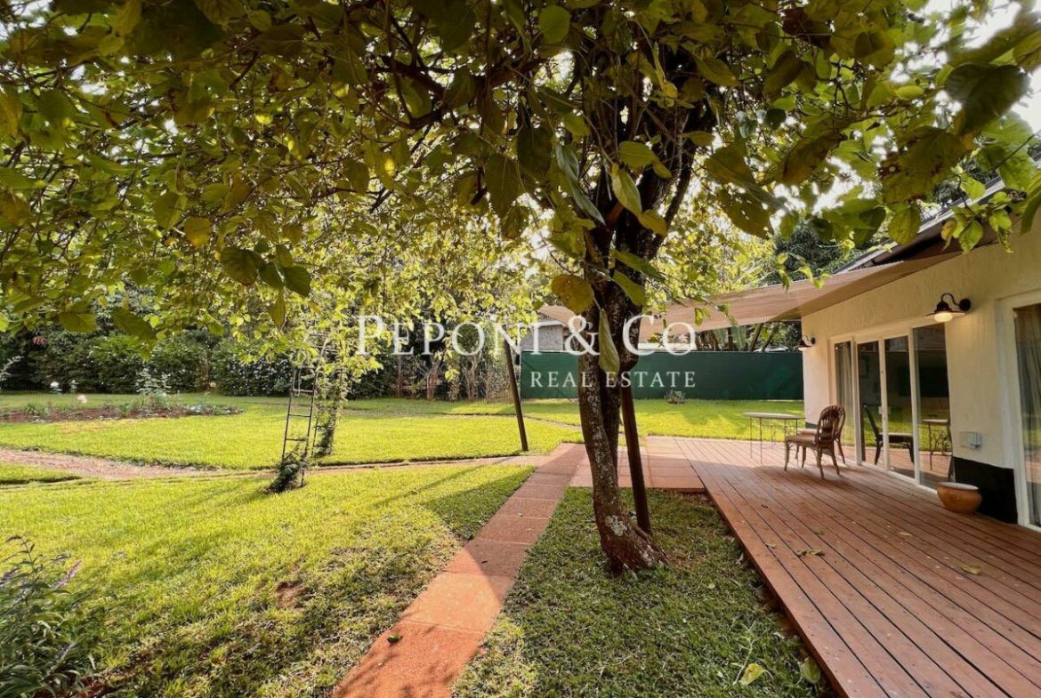 Serviced cottage for short term lease