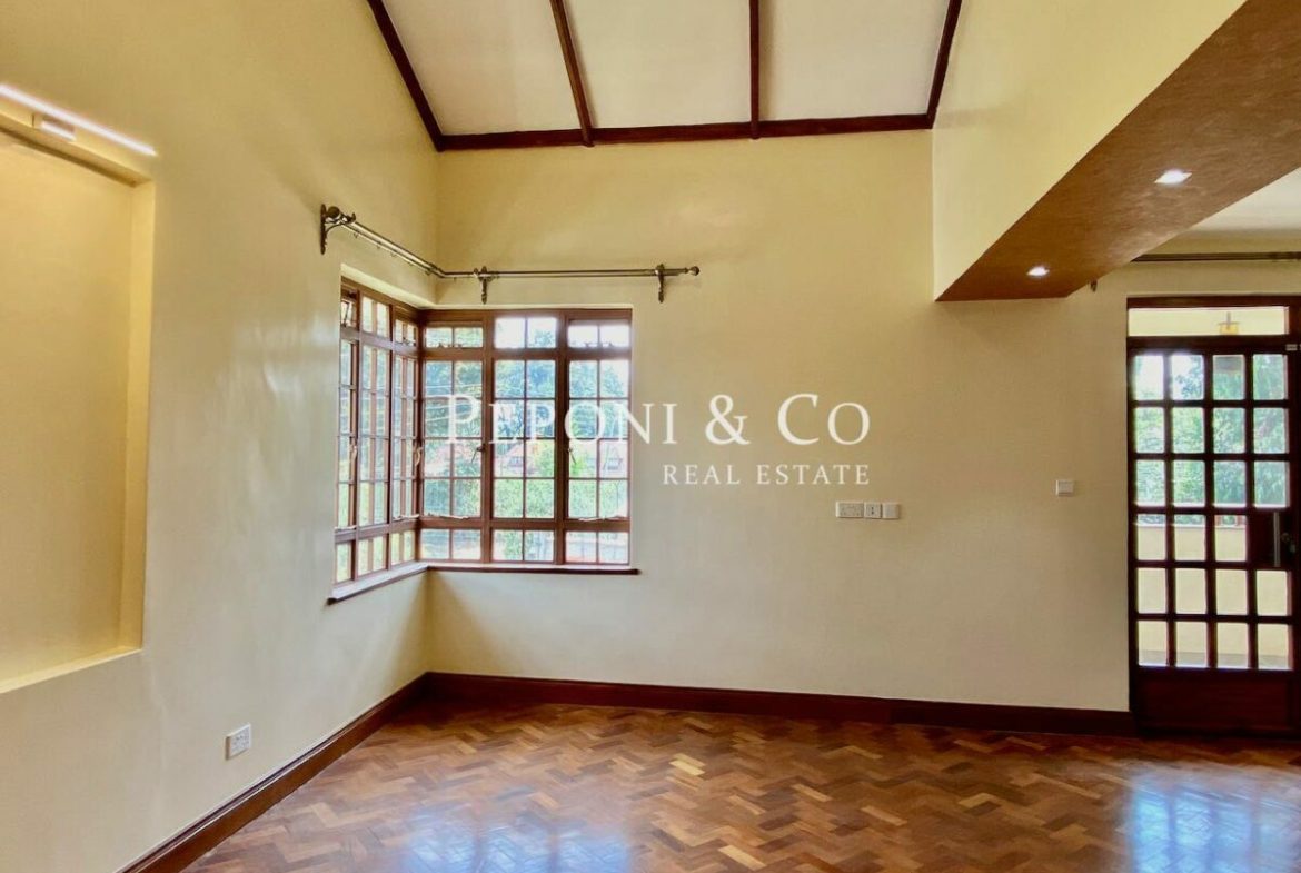 7 bedroom home off Pepo Lane