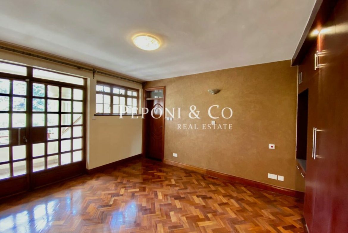 7 bedroom home off Pepo Lane