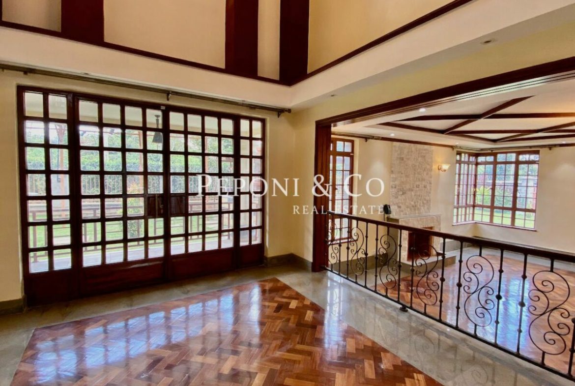 7 bedroom home off Pepo Lane