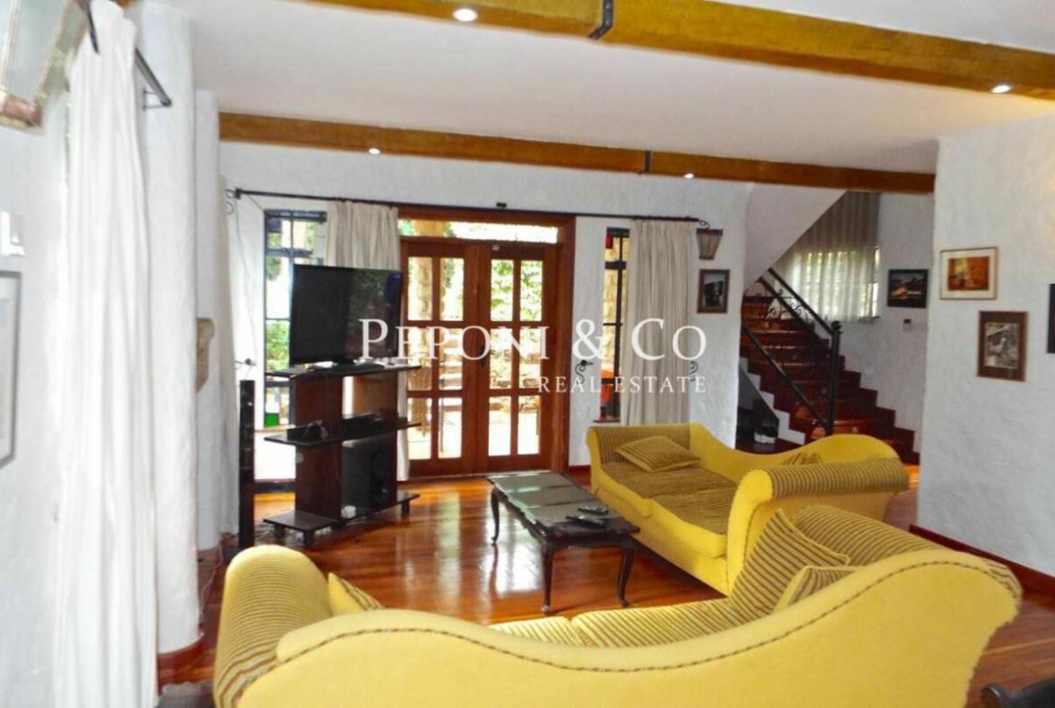 Impeccably Furnished 2 Bedroom
