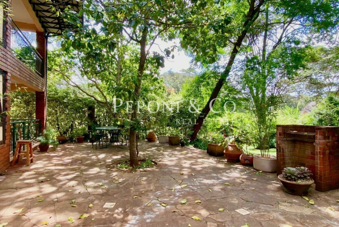 Furnished duplex apartment in Hardy