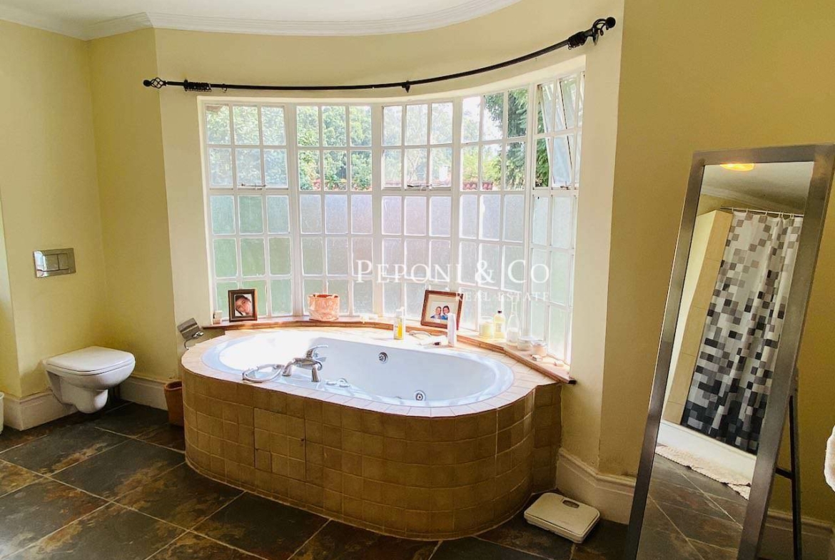 Hardy Manor for sale