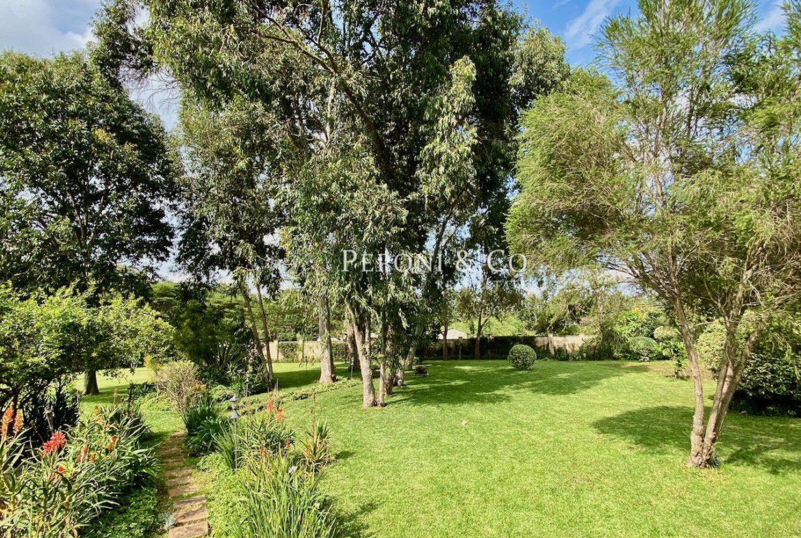 Hardy Manor for sale