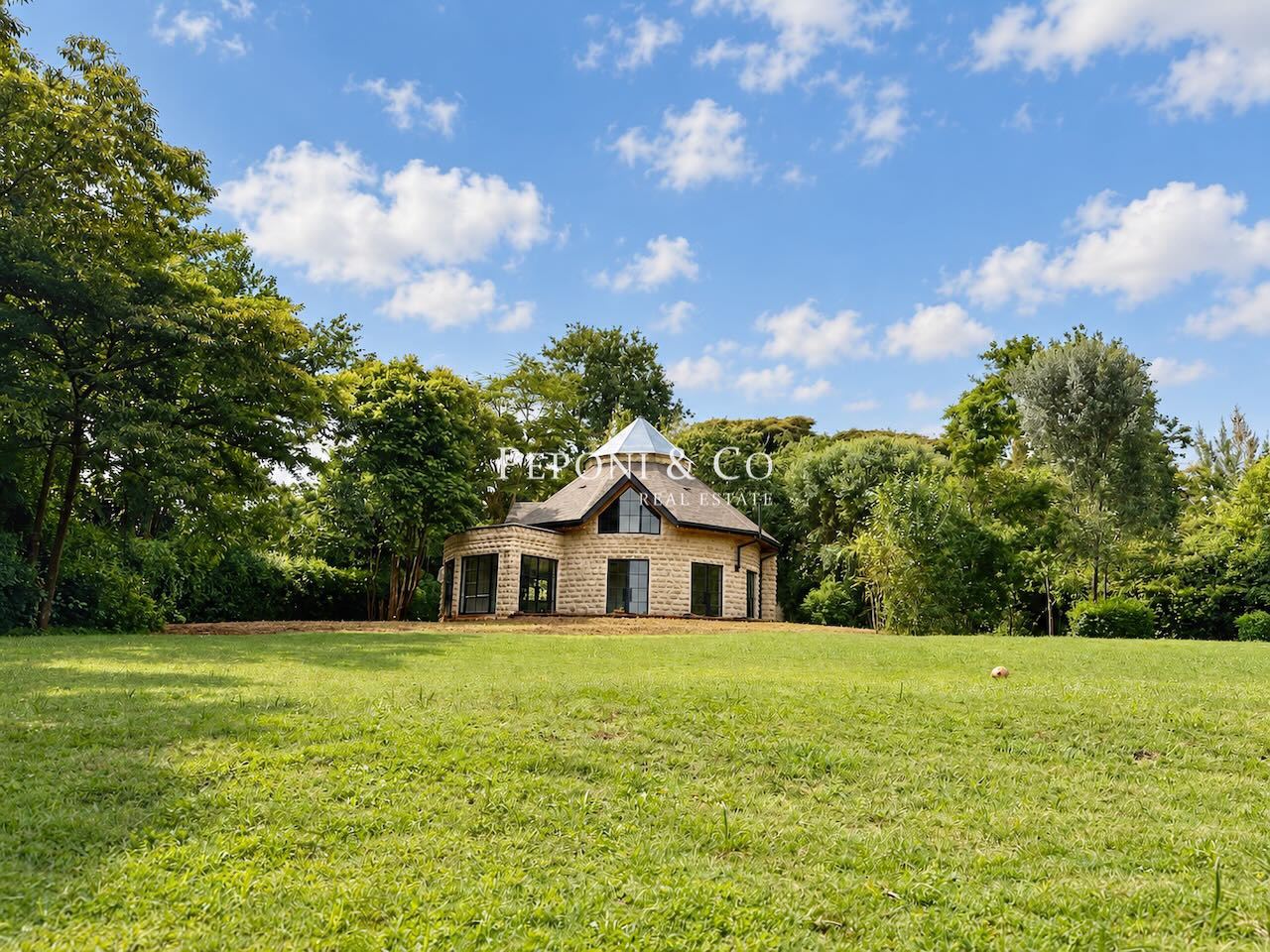 Exclusive residence for sale