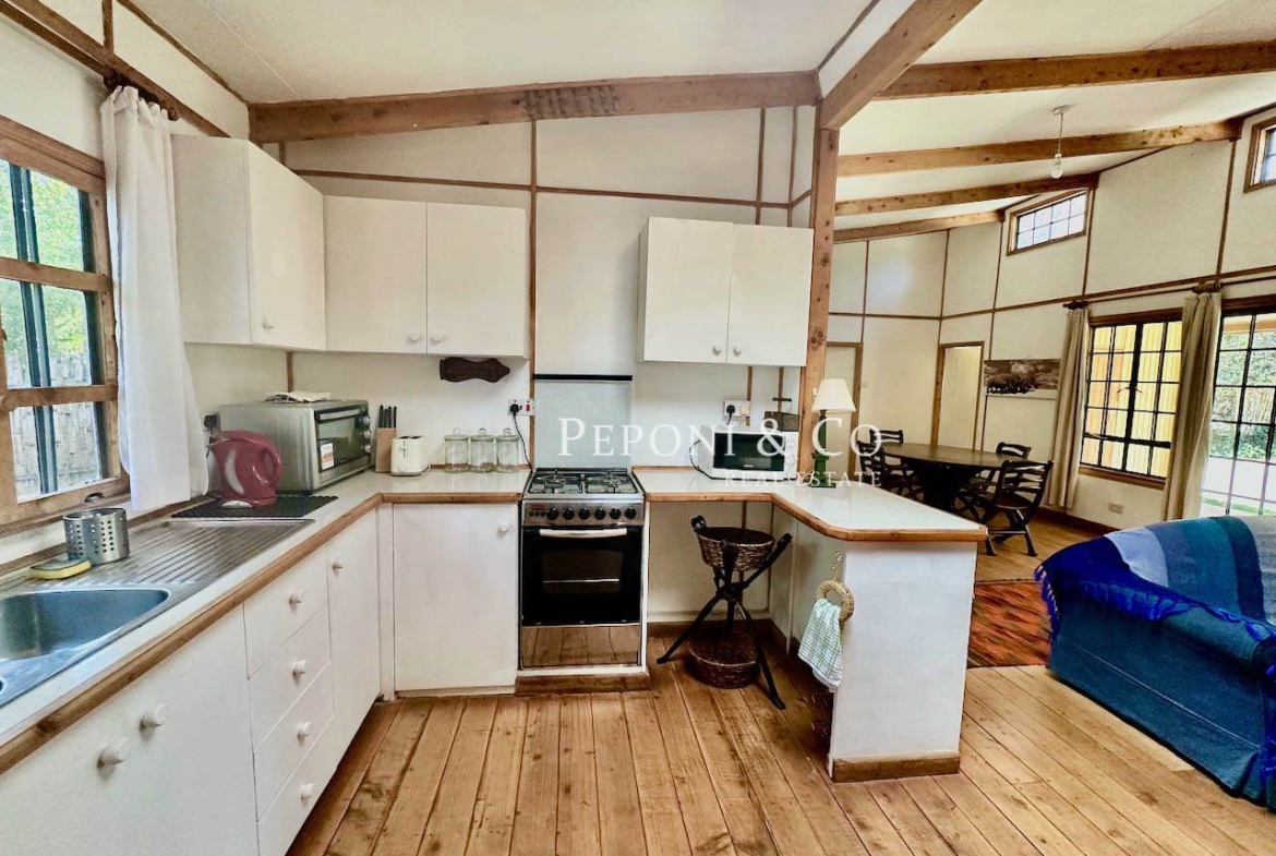 Furnished cottage for lease