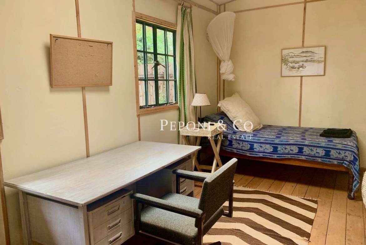 Furnished cottage for lease