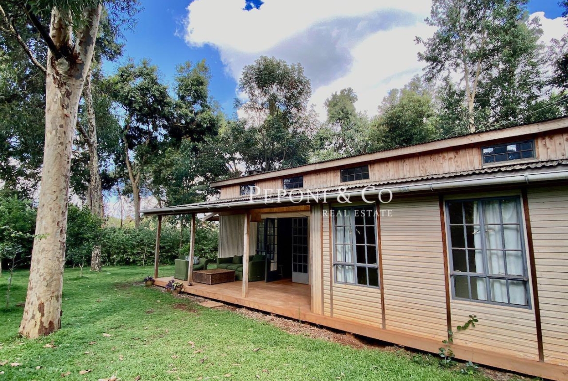 Furnished cottage for lease