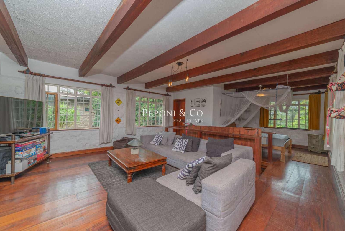 Unique Oloolua Home