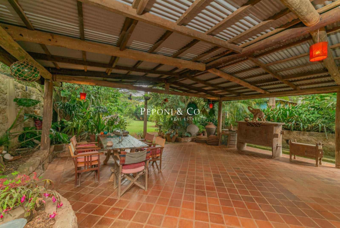 Unique Oloolua Home
