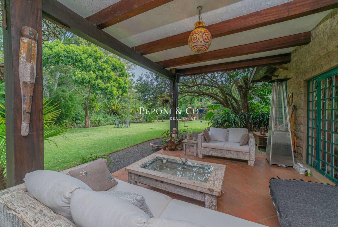 Unique Oloolua Home